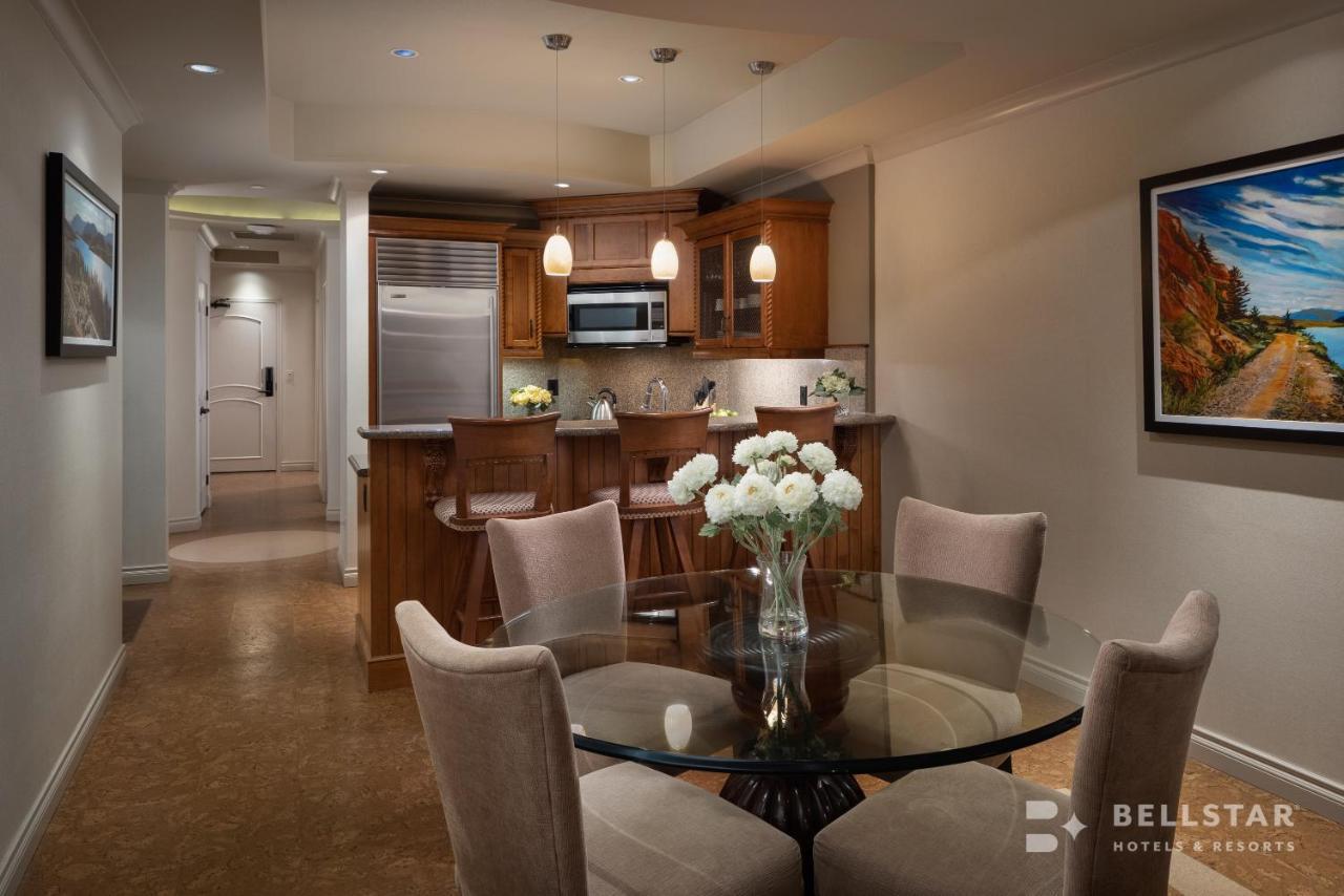 The Royal Kelowna - Bellstar Hotels & Resorts Eksteriør bilde
