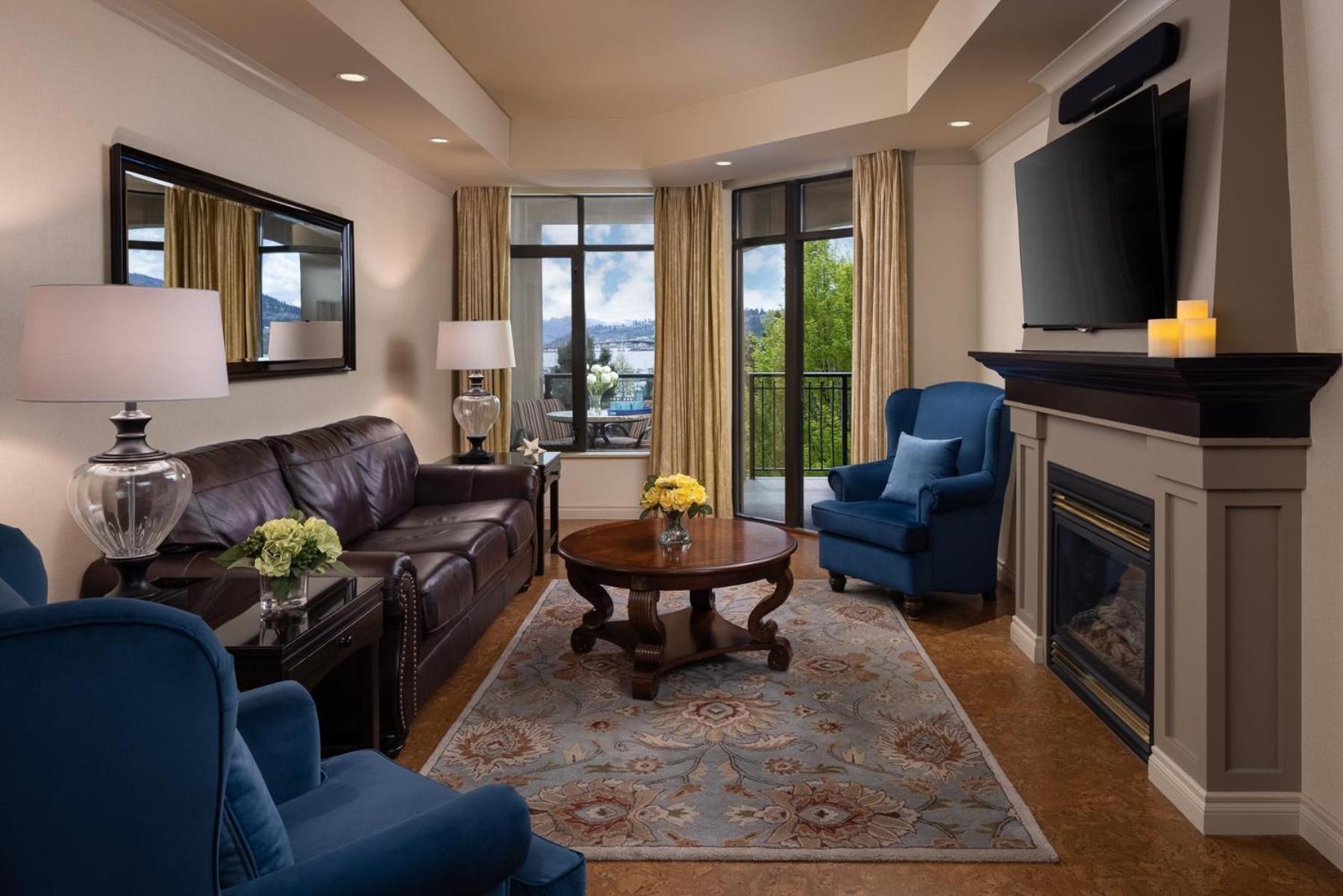 The Royal Kelowna - Bellstar Hotels & Resorts Eksteriør bilde